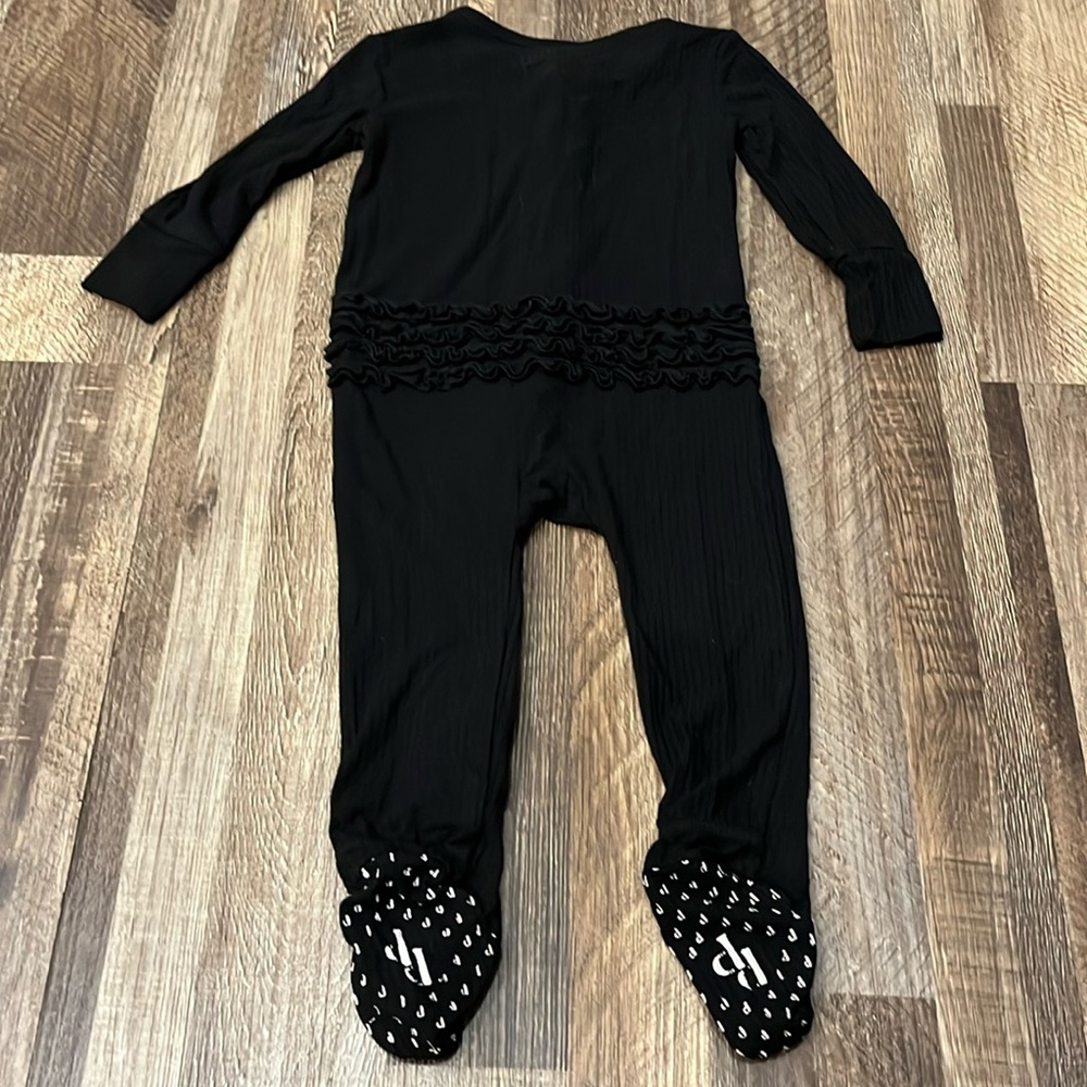 Posh Peanut Ruffled Footie